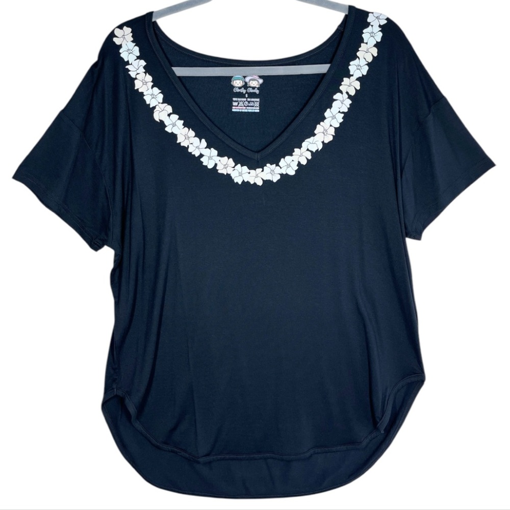 Chonky Cheeks Hawaii Women’s Lei Decal T-Shirt Size  Small Black V-Neck
